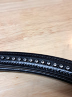My Elite Tack Frontriem U-vormig met een enkele rij kristallen.