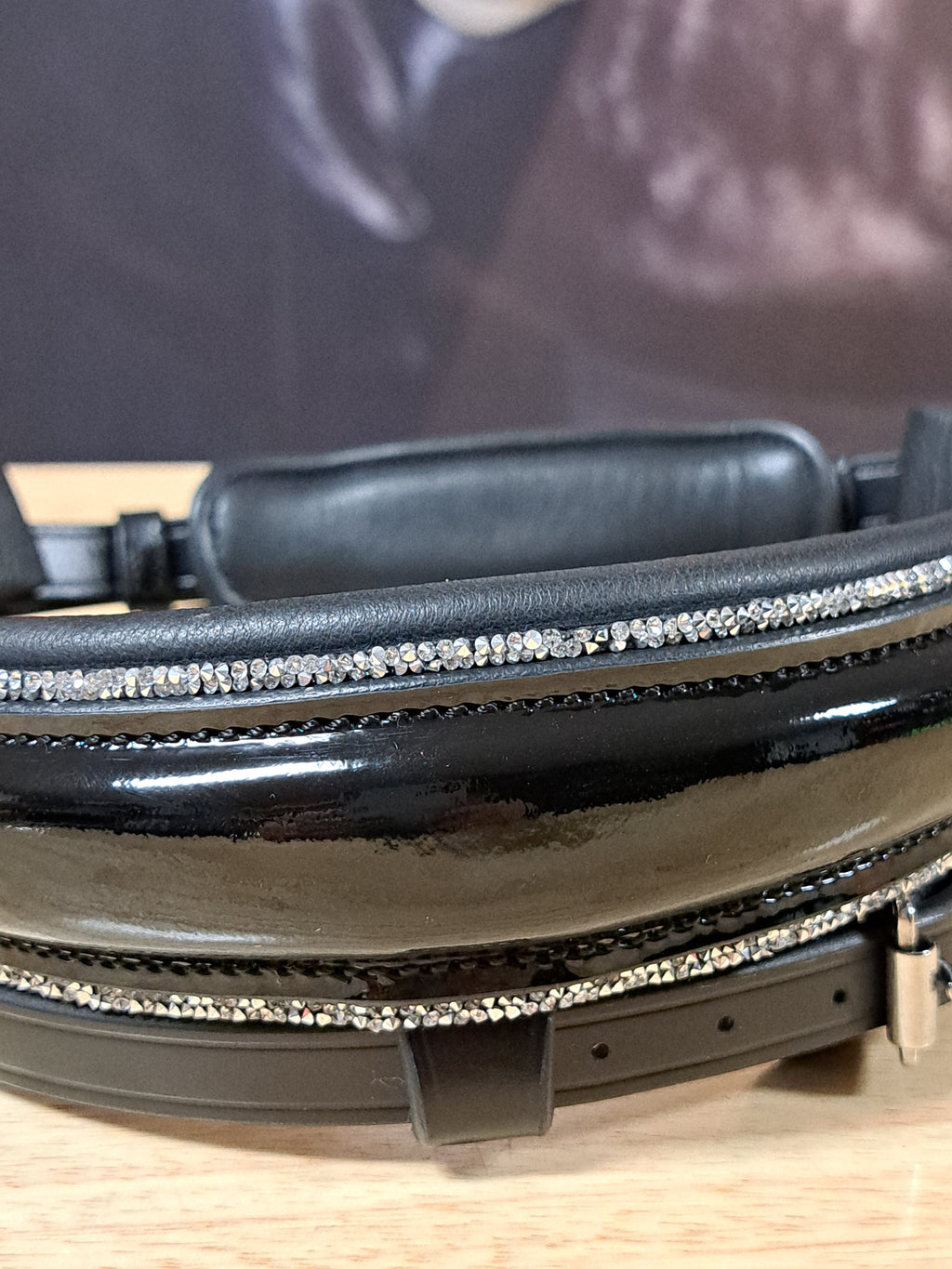 My Elite Tack Gecombineerde Conische Neusriem | Helder Crystal Glitter | Patent details